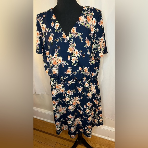 As U Wish Floral Dress Dark Navy Size 2X - Picture 2 of 12